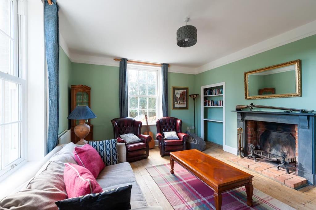 Firs Sleeps 15 Stunning Country House With Hot Tub Sudbourne Exterior foto